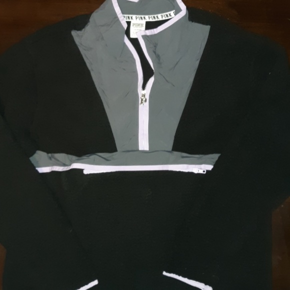 PINK Victoria's Secret Jackets & Blazers - New Victoria's secret Pink Sherpa pull over Black